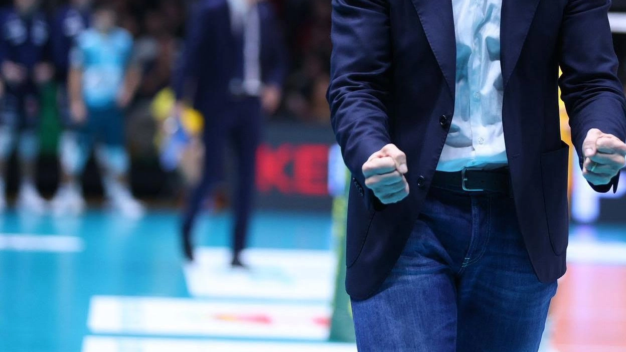 Prime parole di Francesco Petrella (foto) come nuovo allenatore della Emma Villas Codyeco Lupi Siena. Il coach, classe 1989, con... Prime parole di Francesco Petrella (foto) come nuovo allenatore della Emma Villas Codyeco Lupi Siena. Il coach, classe 1989, con...