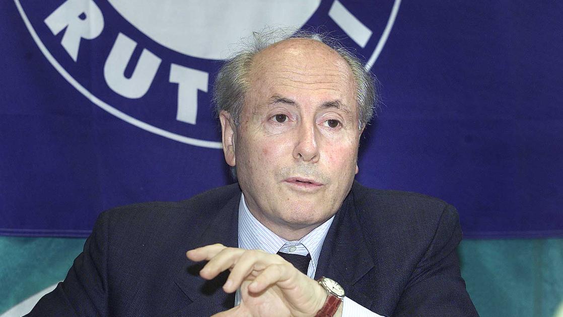 maxi furto nella villa dell ex senatore rubati 112mila euro in gioielli e lui fa causa ai vigilantes