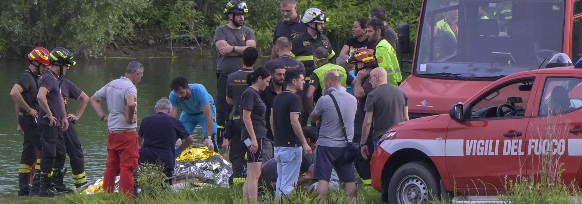 Si tuffa e non riemerge. Bambino di 10 anni annega a Bilancino. Il corpo vicino alla riva Si tuffa e non riemerge. Bambino di 10 anni annega a Bilancino. Il corpo vicino alla riva