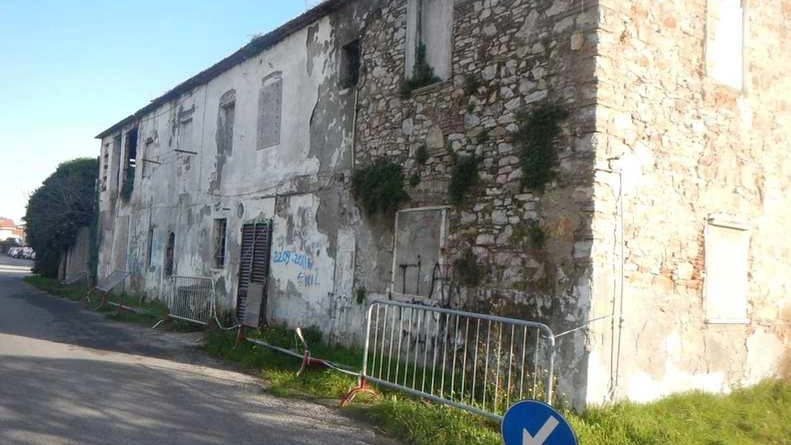 La Casa del Pastore sarà presto abbattuta; lavori di demolizione già affidati