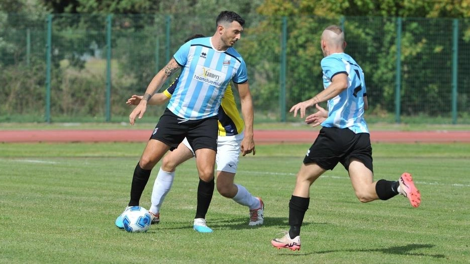 Nella seconda giornata di Seconda Categoria, nessun derby in programma. Partite interessanti nel girone F e G con squadre alla ricerca dei primi punti. Squalifiche e debutti caratterizzano le sfide di oggi. Nella seconda giornata di Seconda Categoria, nessun derby in programma. Partite interessanti nel girone F e G con squadre alla ricerca dei primi punti. Squalifiche e debutti caratterizzano le sfide di oggi.