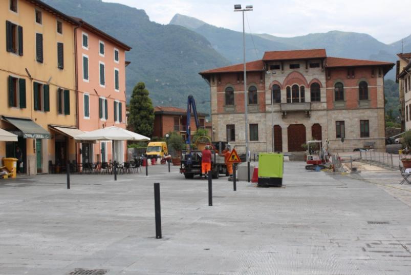 https://www.lanazione.it/image-service/view/acePublic/alias/contentid/N2M1ZDE3MmYtY2JmZC00/0/lettera-aperta-al-sindaco-sporcizia-e-incuria-il-centro-e-degradato.jpeg