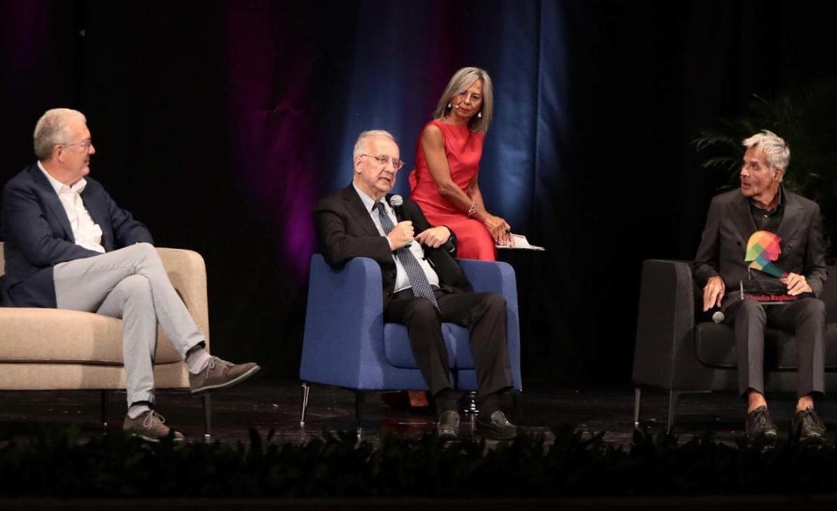https://www.lanazione.it/image-service/view/acePublic/alias/contentid/N2M3MTM0NzMtYjkxZS00/0/il-premio-boccaccio-baglioni-mazzucco-mauro-istruzioni-per-i-giovani.jpeg?f=1.90:1&w=1200