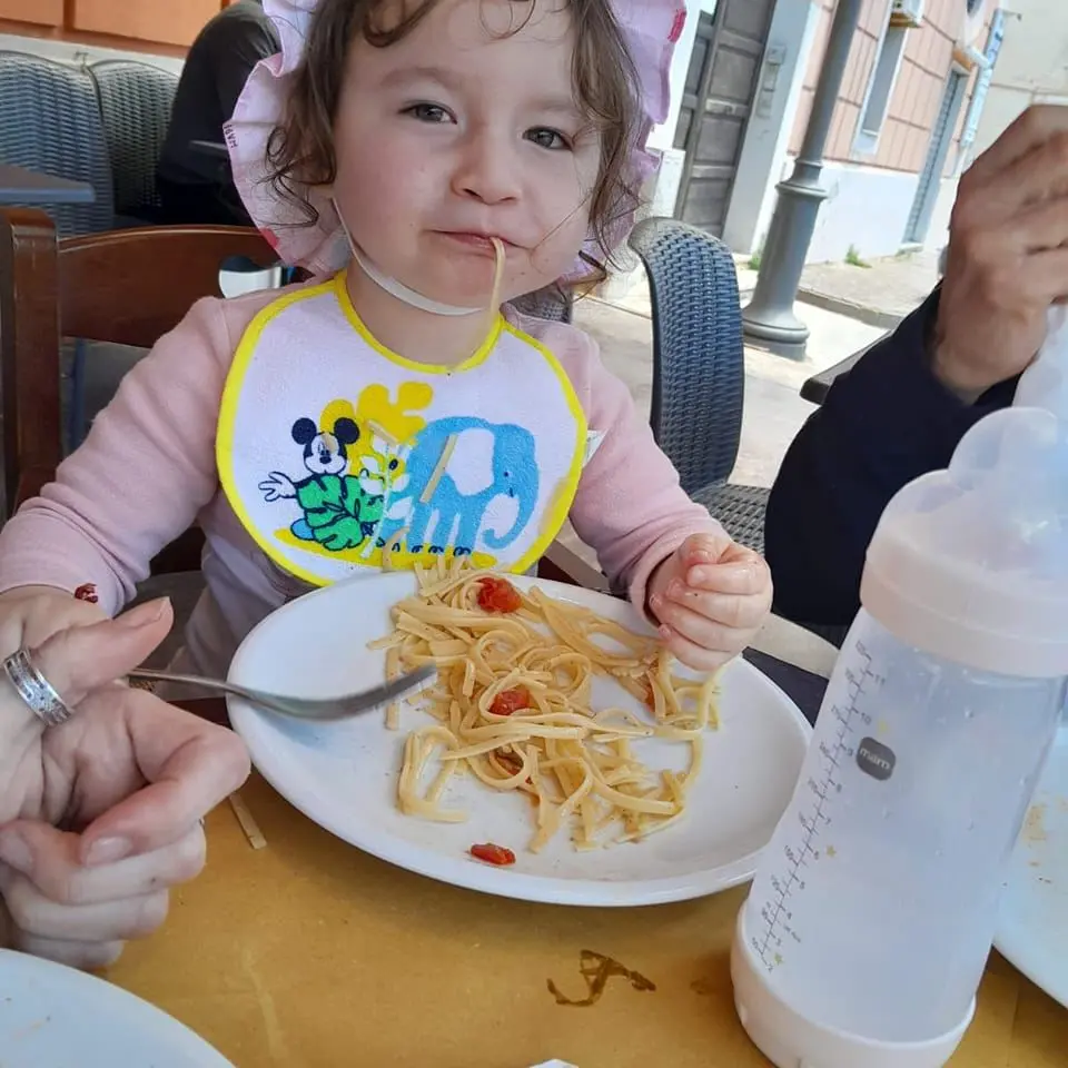 Incidente in A1, morta anche la bimba di 4 anni: la tragedia della famiglia Visconti