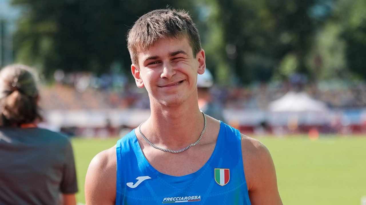 Seconda apparizione in azzurro per Mattia Bartolini (foto). Venerdì il portacolori dell’Atletica Grosseto Banca Tema sarà in gara nella finale... Seconda apparizione in azzurro per Mattia Bartolini (foto). Venerdì il portacolori dell’Atletica Grosseto Banca Tema sarà in gara nella finale...