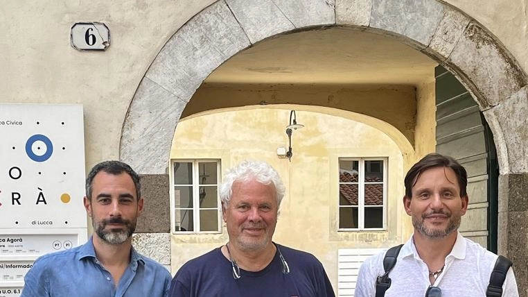 Consiglieri di Lucca chiedono le dimissioni del presidente della commissione per l'emergenza Pfas, accusandolo di ritardi e polemiche anziché affrontare seriamente il problema. Consiglieri di Lucca chiedono le dimissioni del presidente della commissione per l'emergenza Pfas, accusandolo di ritardi e polemiche anziché affrontare seriamente il problema.