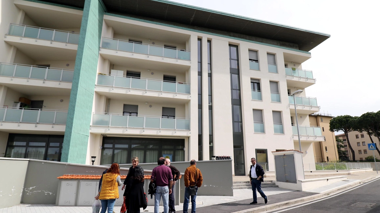 Nel Comune risultano 261 nuclei familiari in lista d’attesa per un alloggio popolare Nel Comune risultano 261 nuclei familiari in lista d’attesa per un alloggio popolare