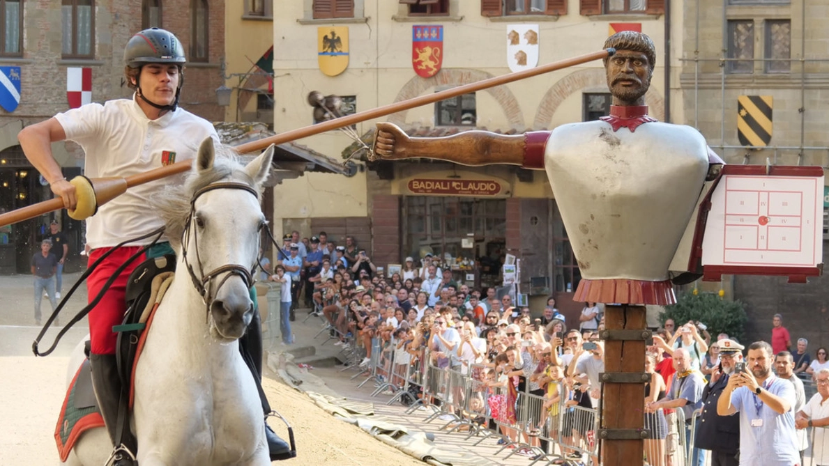 Gianmatteo Marmorini, 18 anni, riserva di Porta Crucifera che debutta stasera alla prova generale Gianmatteo Marmorini, 18 anni, riserva di Porta Crucifera che debutta stasera alla prova generale