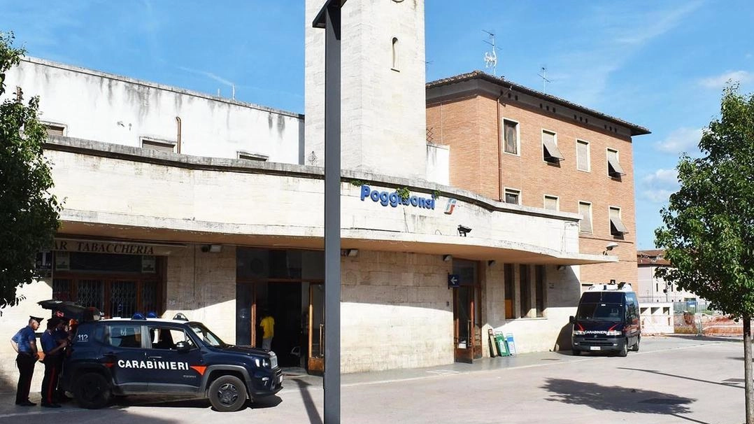Una postazione mobile dei carabinieri presidierà il centro storico di Poggibonsi Una postazione mobile dei carabinieri presidierà il centro storico di Poggibonsi