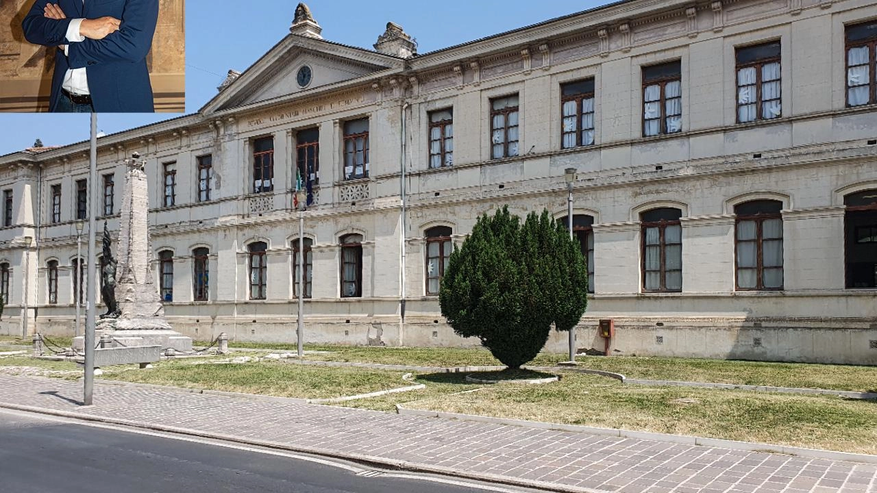 Lo storico Istituto e l’assessore Alessandro Villarini: «Sostenibilità ambientale:. una delle direttrici del nostro mandato» Lo storico Istituto e l’assessore Alessandro Villarini: «Sostenibilità ambientale:. una delle direttrici del nostro mandato»