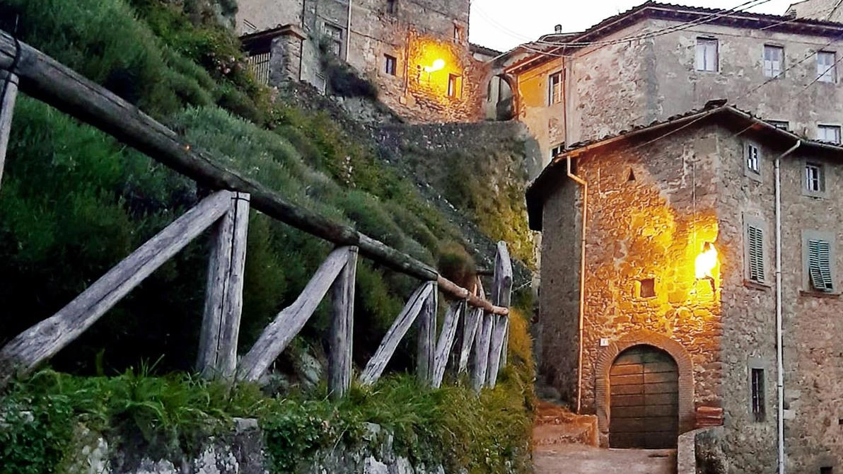 In arrivo interventi nella frazione di Tereglio con una rigenerazione urbana per un valore complessivo di poco più di 800 mila euro (Foto Borghesi) In arrivo interventi nella frazione di Tereglio con una rigenerazione urbana per un valore complessivo di poco più di 800 mila euro (Foto Borghesi)