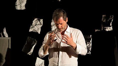 C’è "Lupo oltre il confine" al teatro Dovizi di Bibbiena questa sera alle 21. Lo spettacolo di e con Livio... C’è "Lupo oltre il confine" al teatro Dovizi di Bibbiena questa sera alle 21. Lo spettacolo di e con Livio...