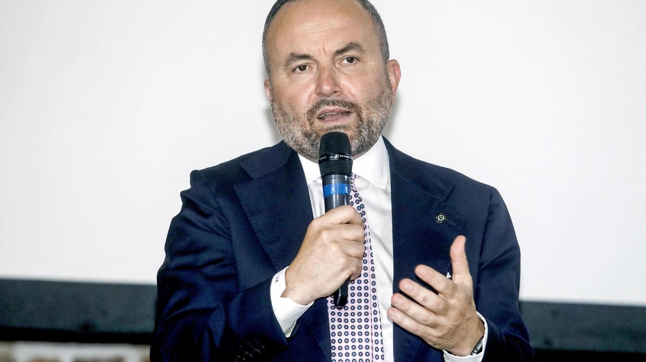 Fabrizio Capaccioli, imprenditore emiliano. Ha già dimostrato il suo interesse Fabrizio Capaccioli, imprenditore emiliano. Ha già dimostrato il suo interesse