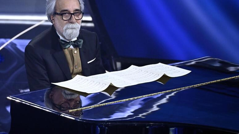 Il direttore d’orchestra di tante edizioni di Sanremo quest’anno presidente di giuria al Città di Scandicci "Nell’ultima edizione del Festival buone canzioni, ma è mancata la diversità. Cosa ascolto? Mozart". Il direttore d’orchestra di tante edizioni di Sanremo quest’anno presidente di giuria al Città di Scandicci "Nell’ultima edizione del Festival buone canzioni, ma è mancata la diversità. Cosa ascolto? Mozart".