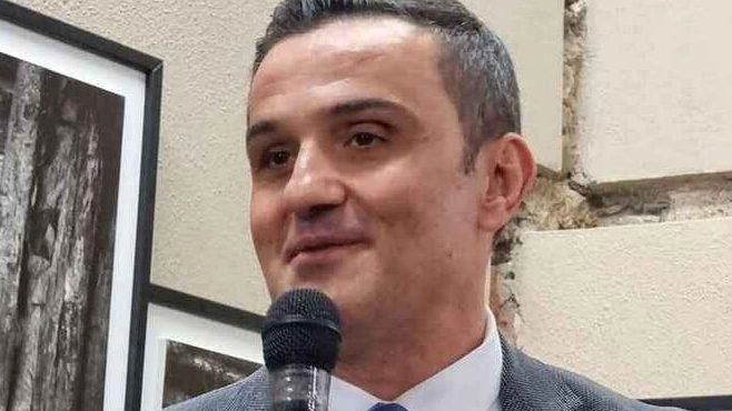 Il sindaco Francesco Limatola Il sindaco Francesco Limatola