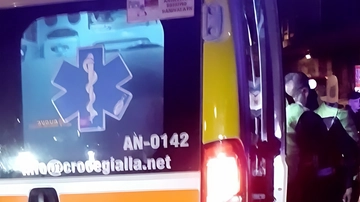 Incidente mortale all’alba, 42enne sbalzato dall’auto: corpo trovato in strada dai soccorritori