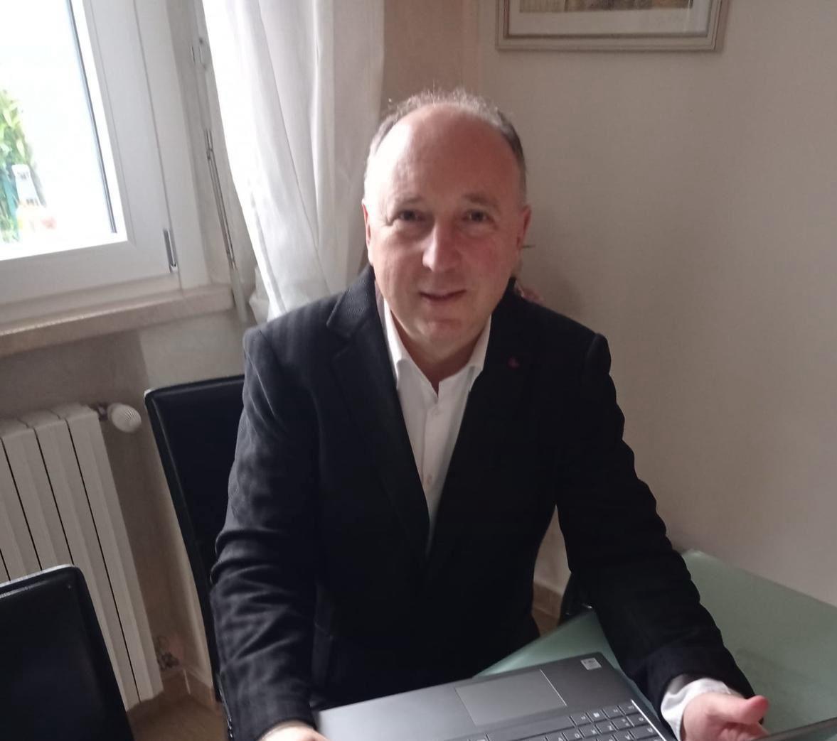 https://www.lanazione.it/image-service/view/acePublic/alias/contentid/N2RmZjIwNjctZmQxMy00/0/luatti.jpeg?f=1.91:1&w=1200