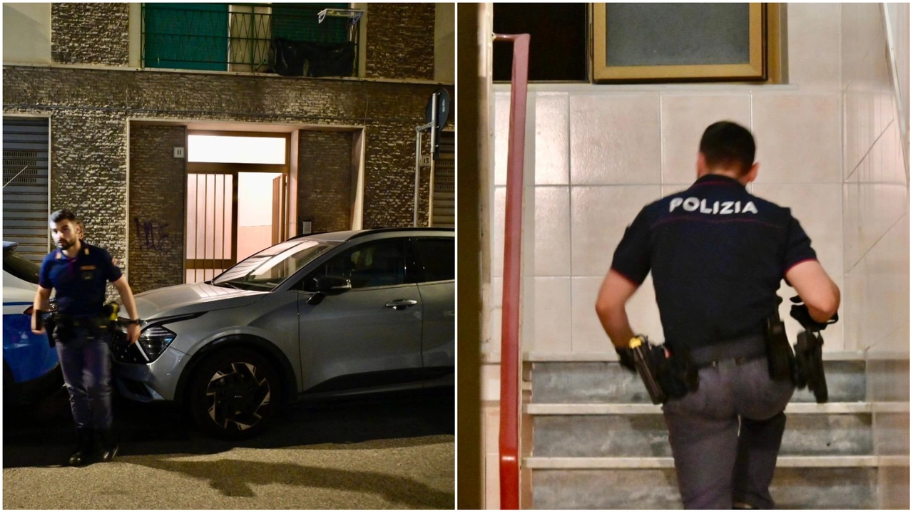 La polizia nel palazzo in via della Coroncina dove l'uomo è stato trovato morto (Foto Novi) La polizia nel palazzo in via della Coroncina dove l'uomo è stato trovato morto (Foto Novi)