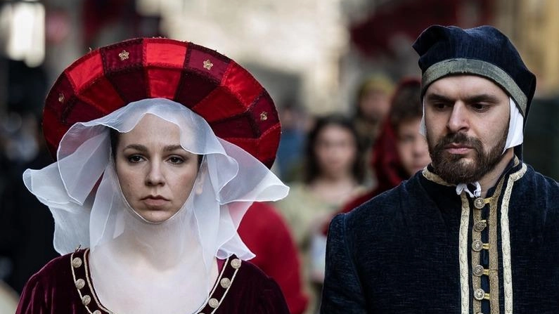 Prosegue il viaggio nel tempo della Corsa dell’Anello di Narni che in questo lungo week-end di festa celebra il patrono... Prosegue il viaggio nel tempo della Corsa dell’Anello di Narni che in questo lungo week-end di festa celebra il patrono...