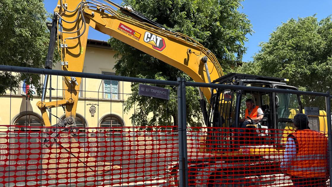 Tramvia, i giorni caldi di Bellariva. Apre lo scambiatore in viale Europa. Cantieri: piano per l’accelerata Tramvia, i giorni caldi di Bellariva. Apre lo scambiatore in viale Europa. Cantieri: piano per l’accelerata