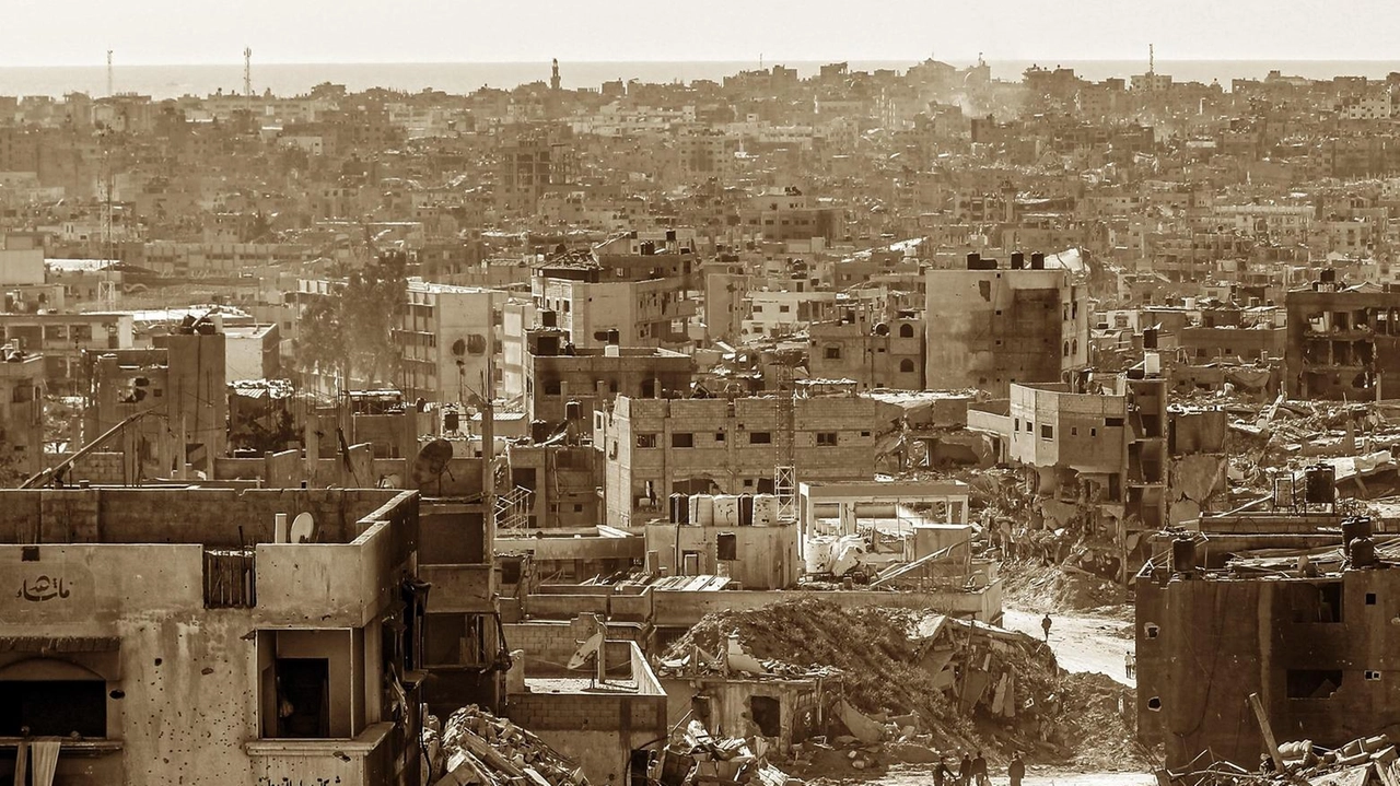 Una fotografia di Abdul Hakim Khaled Abu Rayash. Il progetto Centro Pecci Dispacci» tocca temi di attualità attraverso il punto di vista offerto dalle arti Una fotografia di Abdul Hakim Khaled Abu Rayash. Il progetto Centro Pecci Dispacci» tocca temi di attualità attraverso il punto di vista offerto dalle arti