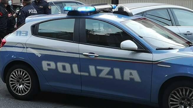https://www.lanazione.it/image-service/view/acePublic/alias/contentid/N2U2ZTczZWUtYTVlOC00/0/il-49enne-e-stato-arrestato-dalla-polizia.jpeg?f=16:9&w=1200&h=630
