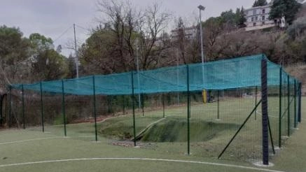 Ecco come si presenta oggi il campo di calcio a 7 di Ponte Rio Per il suo recupero serviranno però ancora parecchi mesi Ecco come si presenta oggi il campo di calcio a 7 di Ponte Rio Per il suo recupero serviranno però ancora parecchi mesi
