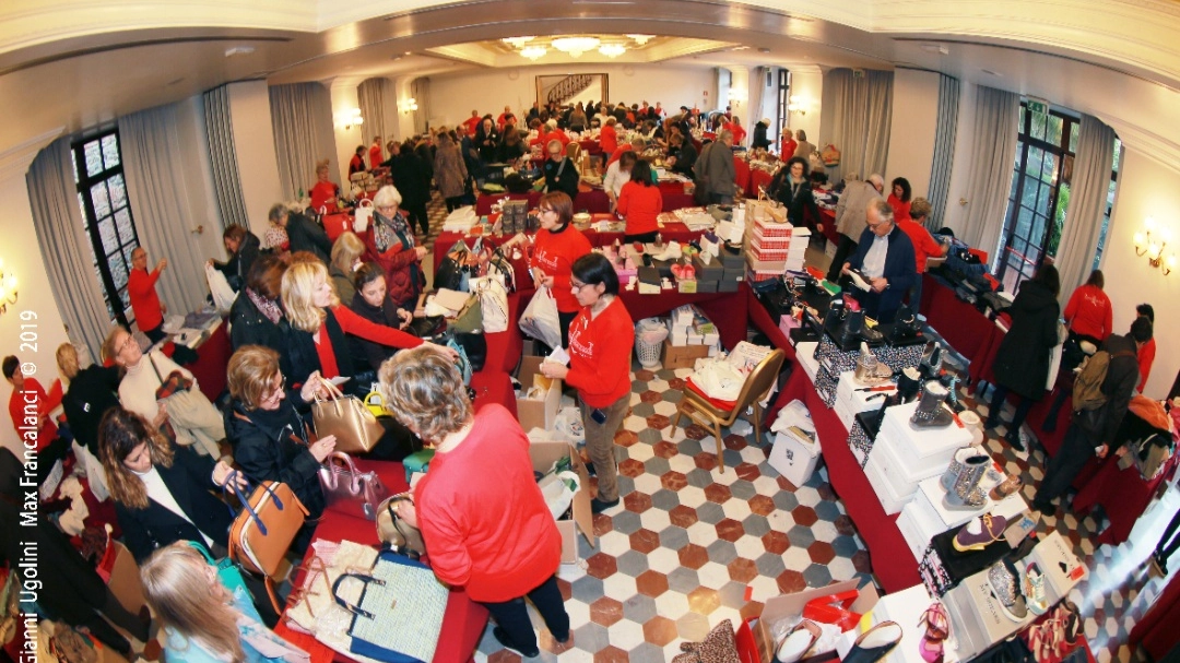 Firenze, torna il mercatino di Natale ATT