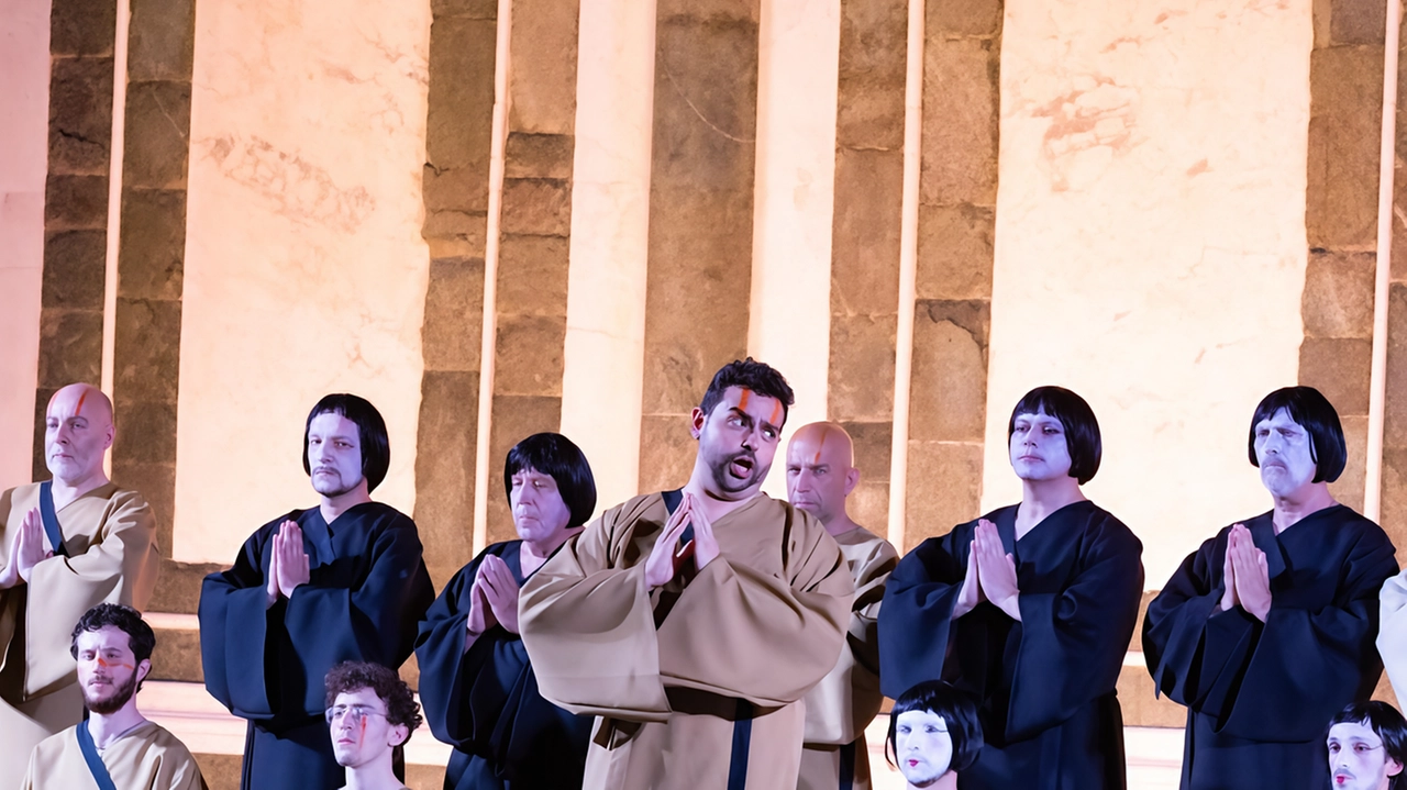 Aperte le iscrizioni per le audizioni per la ricerca di voci per l’Opera in Piazza del prossimo 27 giugno Aperte le iscrizioni per le audizioni per la ricerca di voci per l’Opera in Piazza del prossimo 27 giugno
