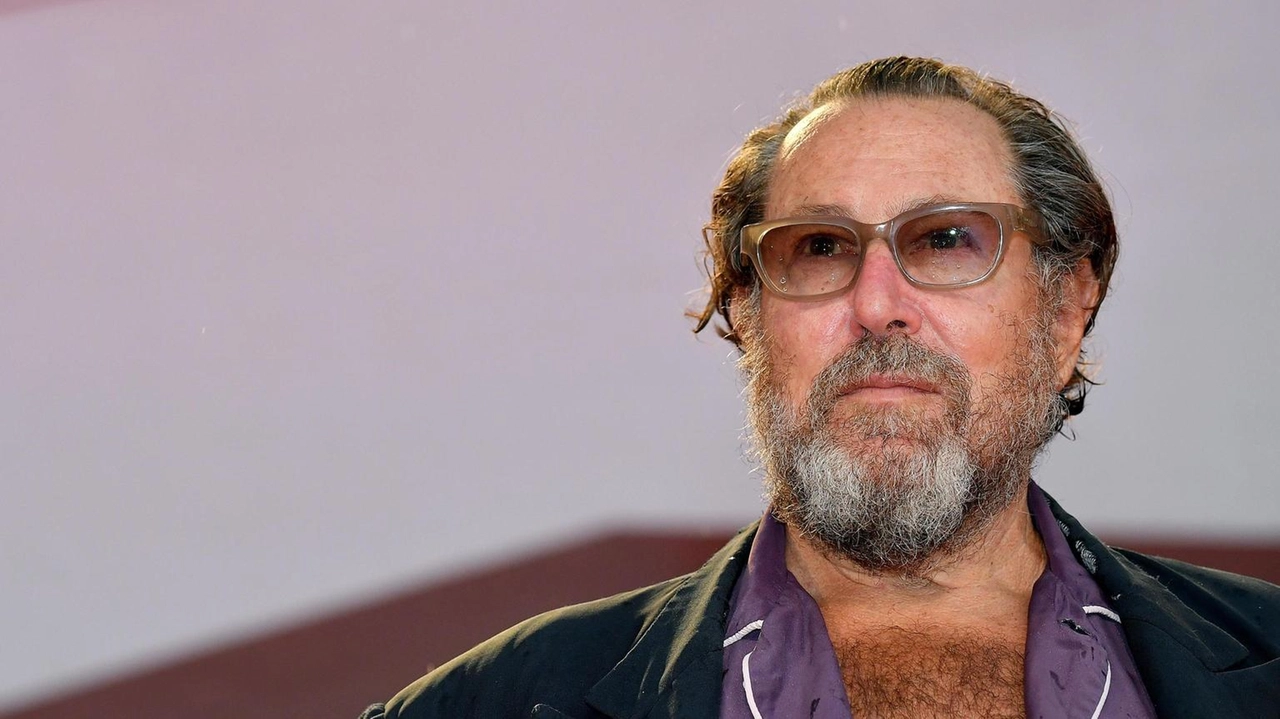 Regista sulle polemiche, nel suo cast Gal Gadot e Gerard Butler Regista sulle polemiche, nel suo cast Gal Gadot e Gerard Butler