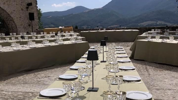 La speranza è che Angelo e Penelope, che hanno affittato da venerdì il borgo di Monteleone per convolare a...
