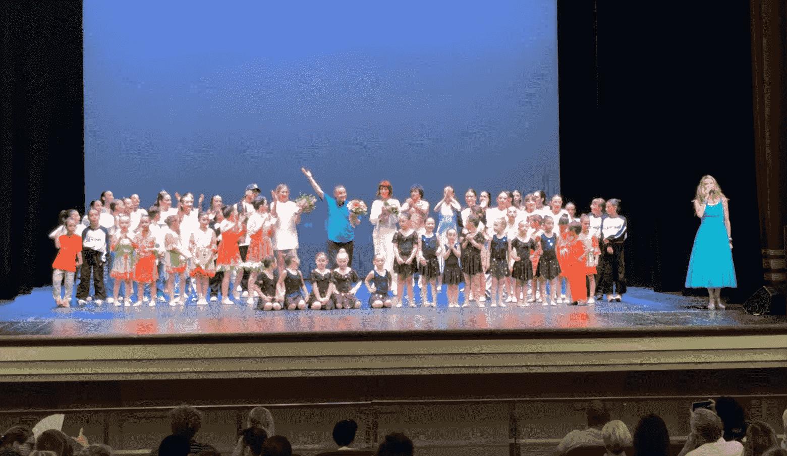 Danzando in stile presentato in anteprima assoluta al Teatro Petrarca di Arezzo Danzando in stile presentato in anteprima assoluta al Teatro Petrarca di Arezzo