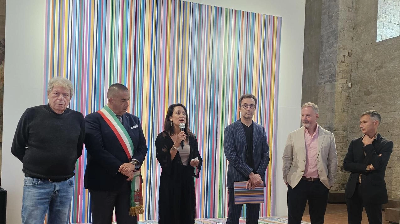 Inaugurata la personale dell’artista britannico. Oggi spettacolo "A ruota libera" Inaugurata la personale dell’artista britannico. Oggi spettacolo "A ruota libera"