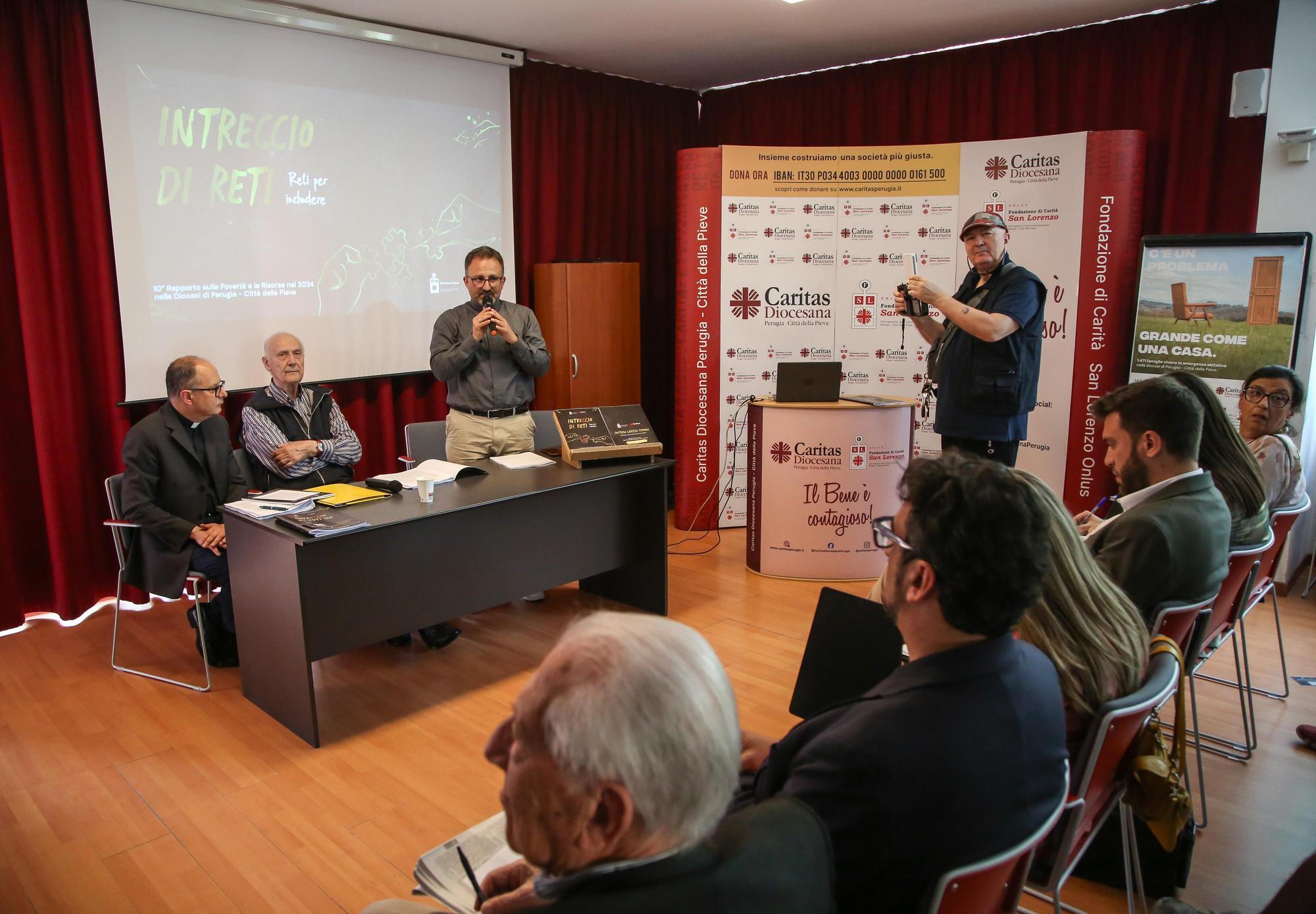 La Caritas a fianco degli ultimi: "Affitti, disoccupati e caro vita . La povertà sta diventando cronica" La Caritas a fianco degli ultimi: "Affitti, disoccupati e caro vita . La povertà sta diventando cronica"