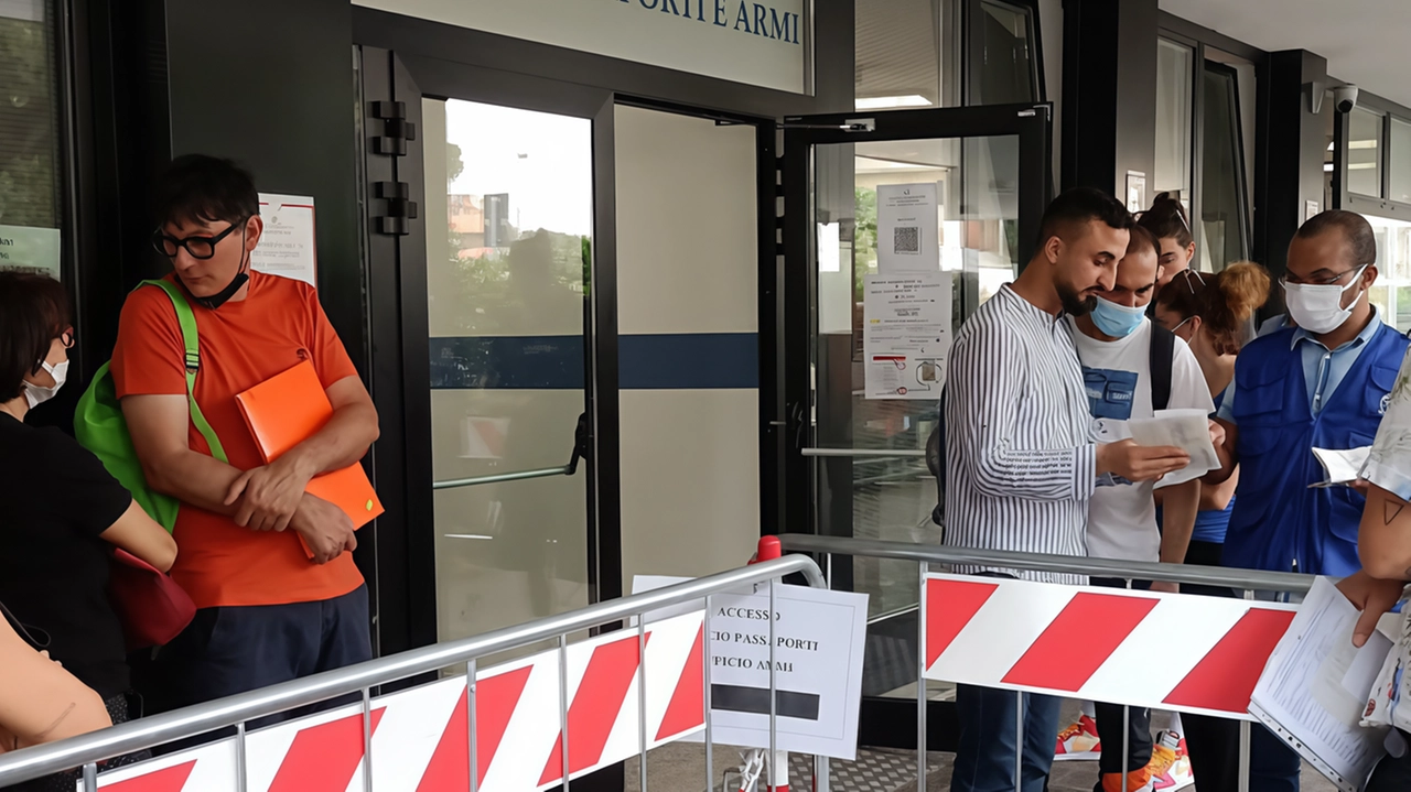 Ventidue organizzazioni chiedono trasparenza sui tempi di attesa dei permessi di soggiorno a Firenze. Ricorso al FOIA per ottenere informazioni dalla Questura. Ventidue organizzazioni chiedono trasparenza sui tempi di attesa dei permessi di soggiorno a Firenze. Ricorso al FOIA per ottenere informazioni dalla Questura.