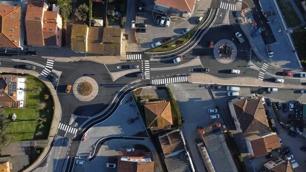 L’investimento è stato di 715 mila euro, di cui 530 mila a carico del Comune, mentre 184 mila circa sono a carico della Provincia