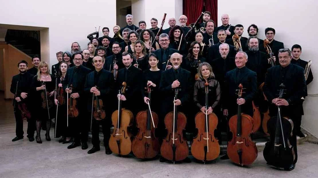 A dirigere Raffaele Livio Ponti . Il 4 aprile al Museo Piaggio . la magia della violinista Chen .