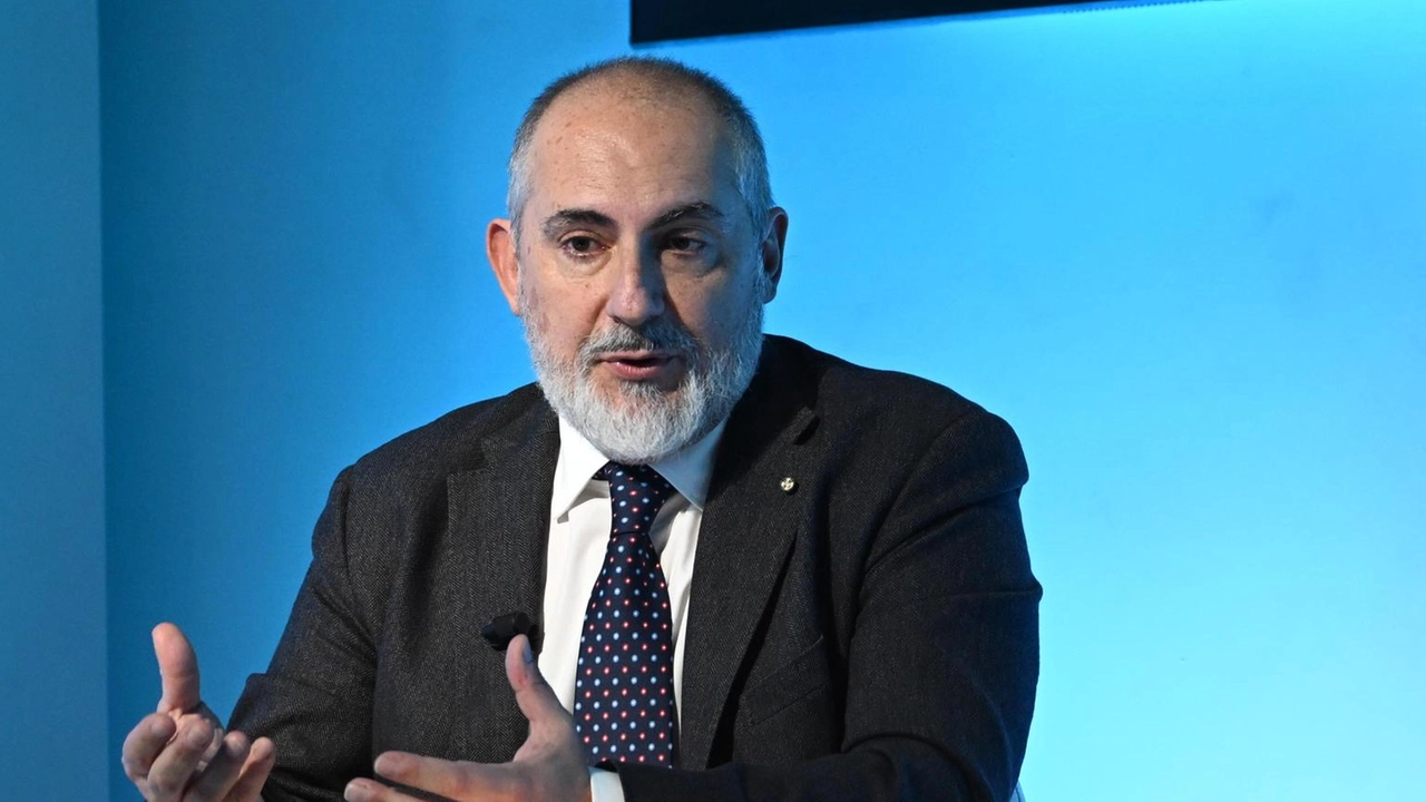 Fs, riduce perdita semestre a 89 milioni, investimenti +15%