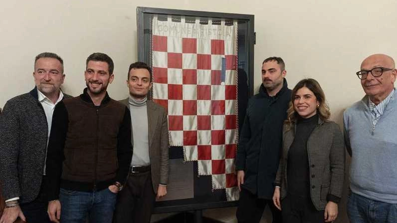 Il gruppo consiliare FdI Pistoia: Francesco Pelagalli, Francesca Capecchi, Lorenzo Galligani, Antonino Trimboli, Gabriele Sgueglia e Leonardo Cialdi Il gruppo consiliare FdI Pistoia: Francesco Pelagalli, Francesca Capecchi, Lorenzo Galligani, Antonino Trimboli, Gabriele Sgueglia e Leonardo Cialdi