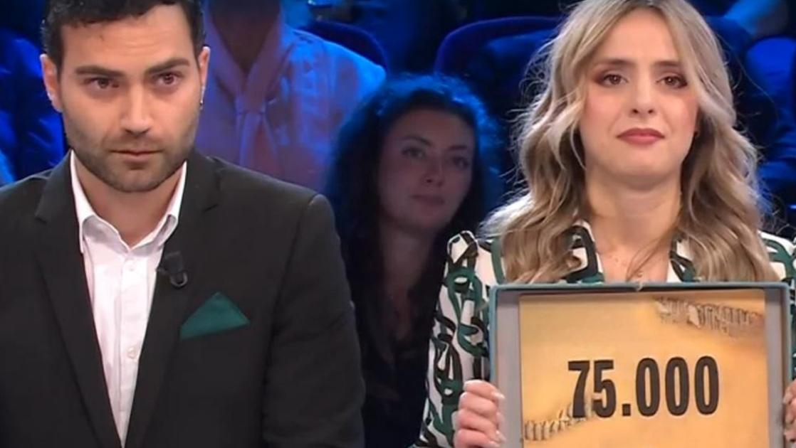 affari tuoi la pratese jasmin vince 75mila euro e il duello panfortecantuccini stuzzica il web da Lanazione.it affari tuoi la pratese jasmin vince 75mila euro e il duello panfortecantuccini stuzzica il web