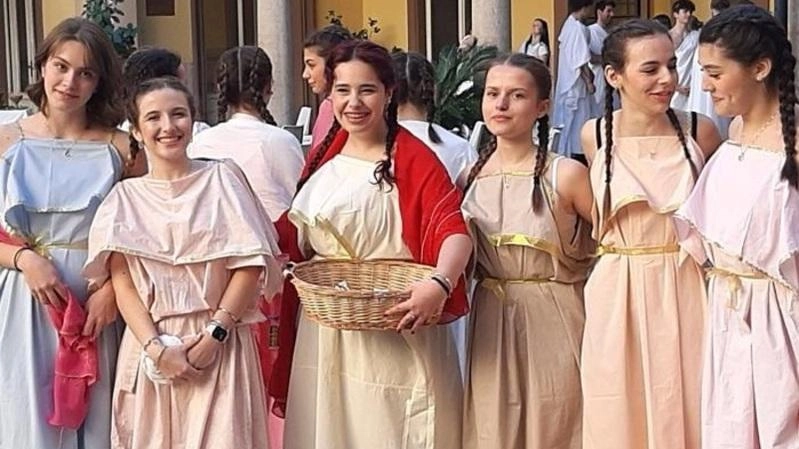 Venerdì dalle 18 alle 24: iniziative in città degli studenti del Forteguerri. Si potrà assistere a conferenze, recitazioni teatrali e presentazioni. .