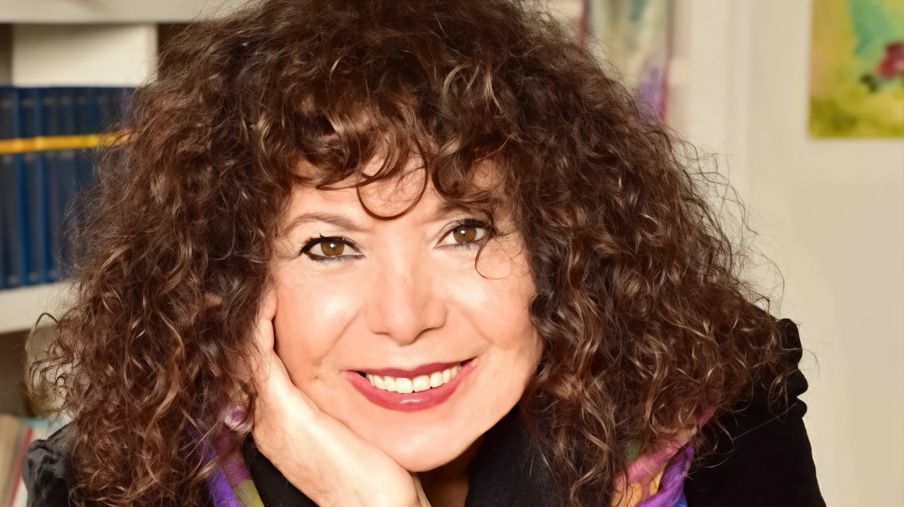 Carla Romanelli Crowther con il suo ultimo lavoro, «Il Vento Seduttore» Carla Romanelli Crowther con il suo ultimo lavoro, «Il Vento Seduttore»