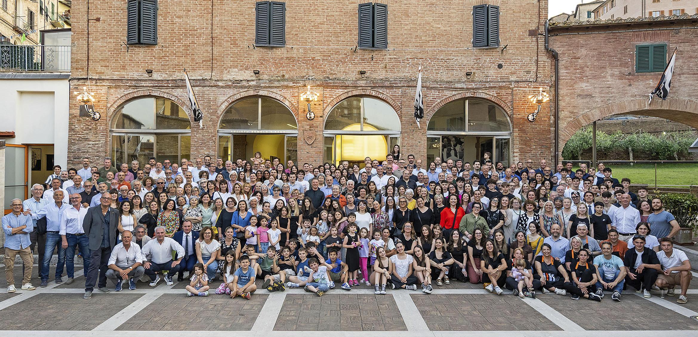 150 Romolo e Remo. Lupa, festa per la Società: "Il nostro cuore pulsante" 150 Romolo e Remo. Lupa, festa per la Società: "Il nostro cuore pulsante"