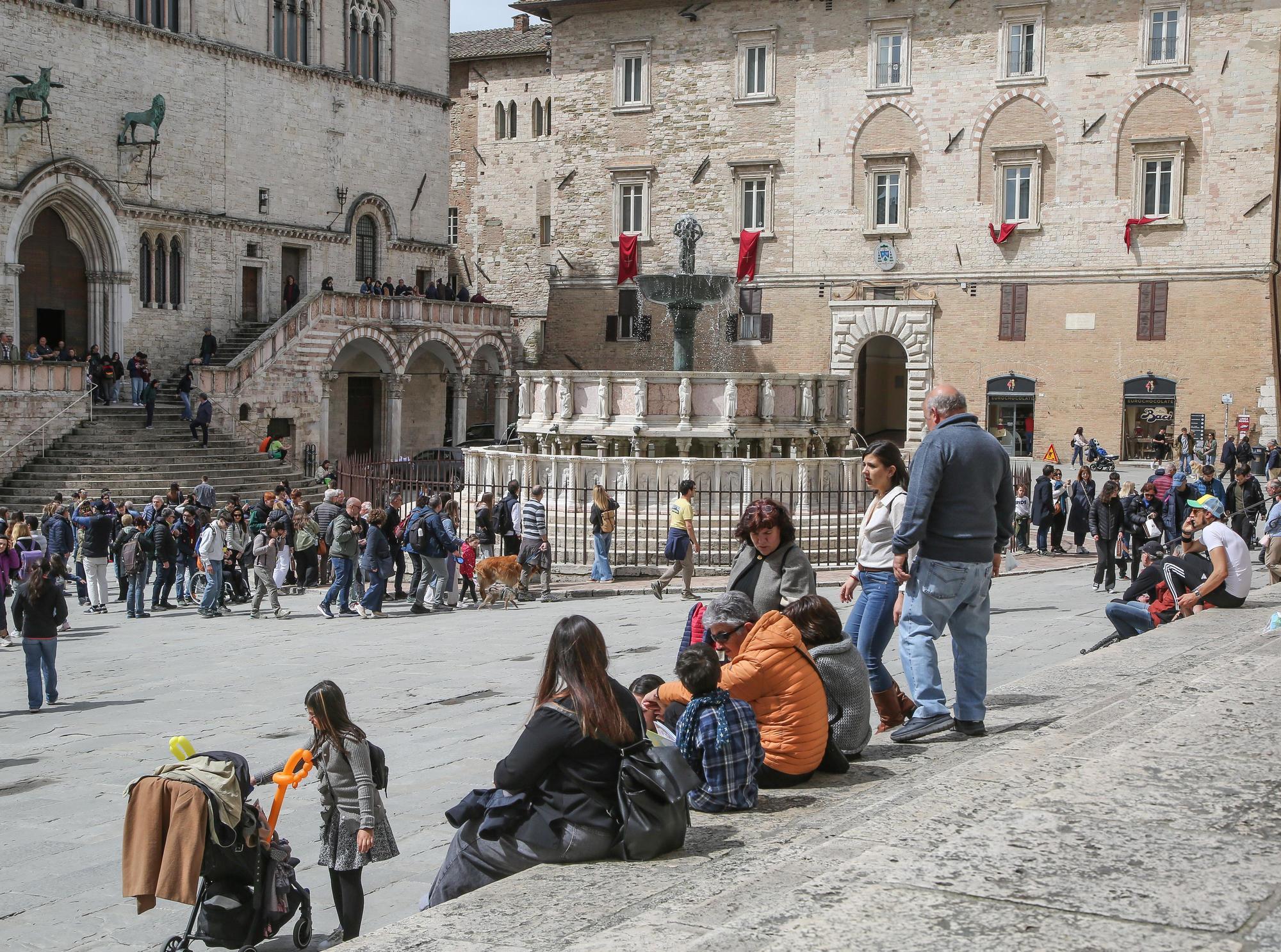 turismo umbria capitale degli albergatori il gruppo dei giovani al meeting estivo