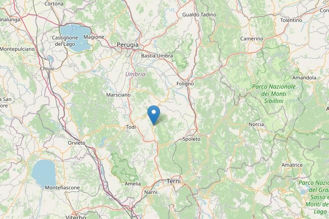 umbria terremoto a massa martana scossa da 38 paura e molte persone in strada nella notte
