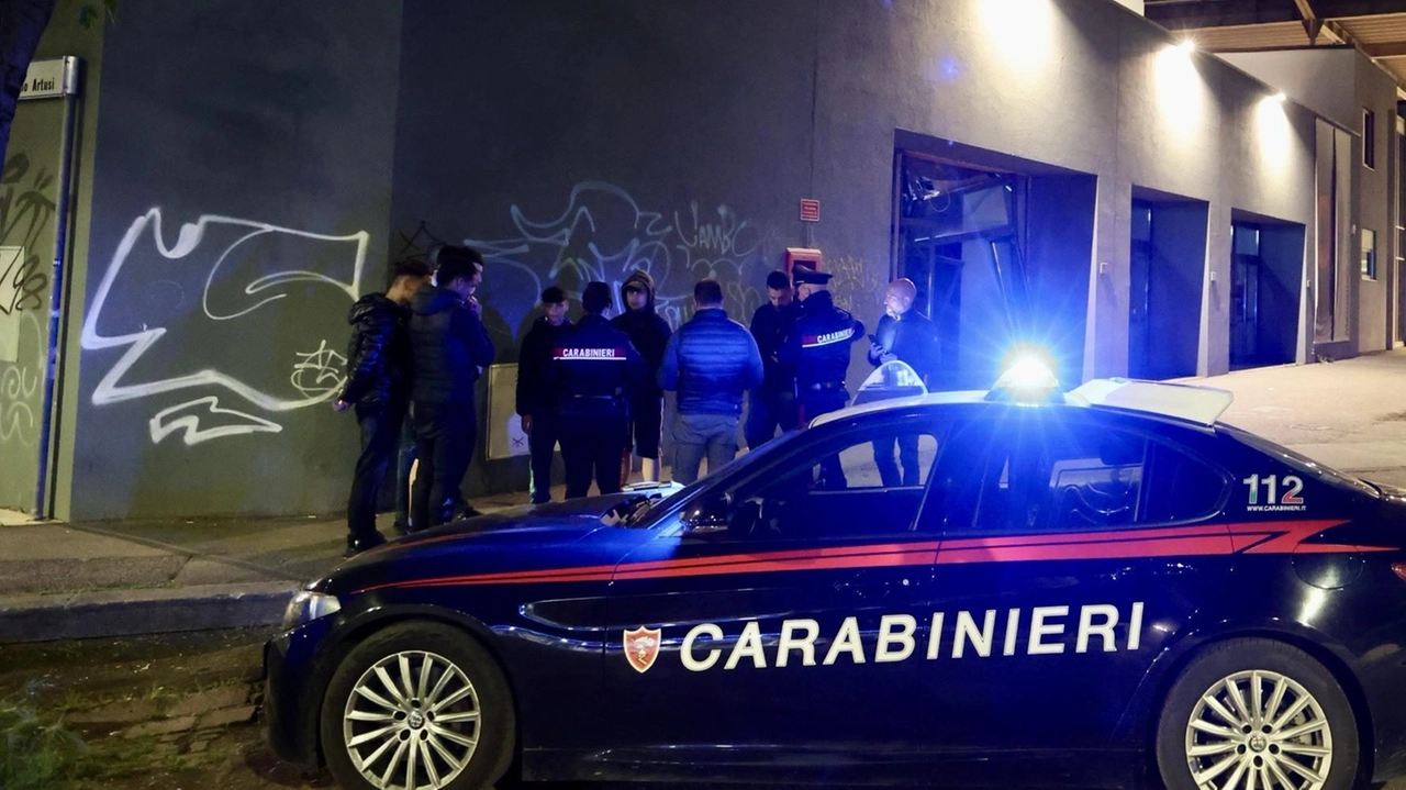 I carabinieri venerdì sera in piazza Bartali a Gavinana