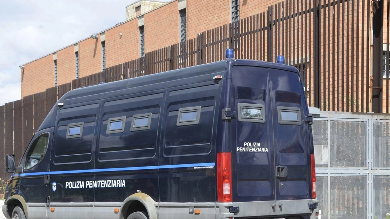 Polveriera Dogaia: "Stato d’emergenza"