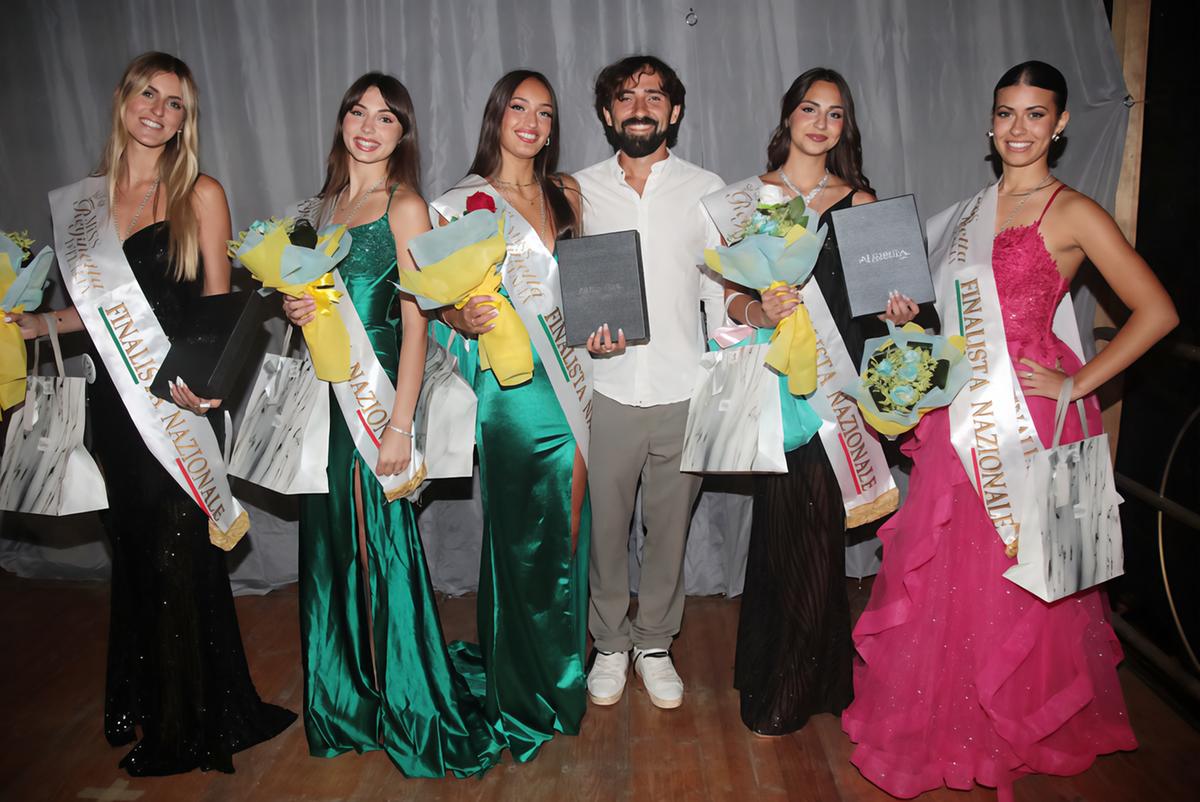 Festival cibi e tradizioni. A vincere è la bellezza delle giovani reginette Festival cibi e tradizioni. A vincere è la bellezza delle giovani reginette