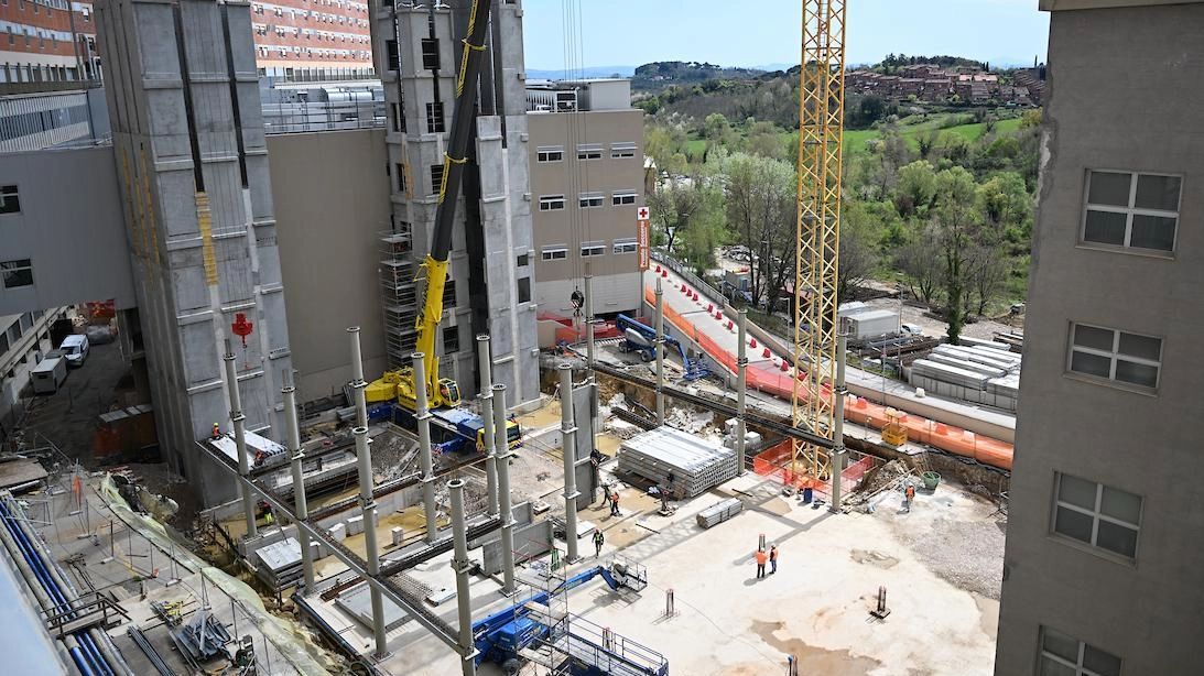 Al policlinico sono in corso i cantieri per la costruzione del lotto Volano e per il rifacimento dell’area di ingresso dell’ospedale