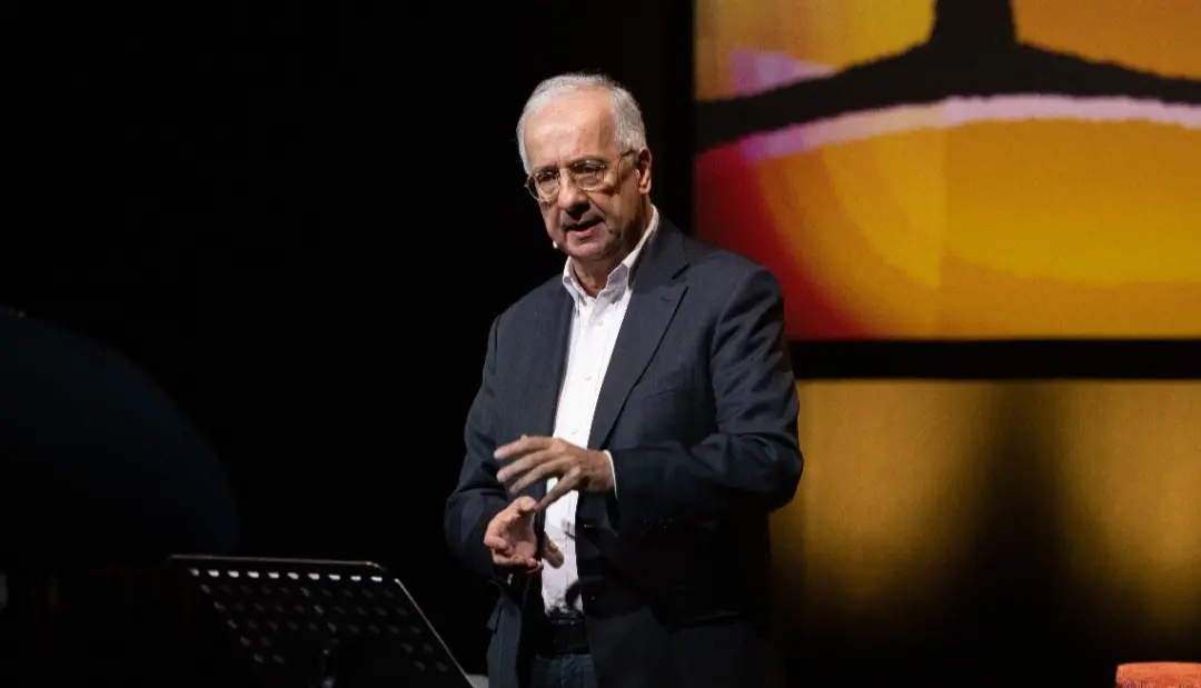 Fiesole, Walter Veltroni in scena con 'Le emozioni che abbiamo vissuto. Gli anni sessanta'